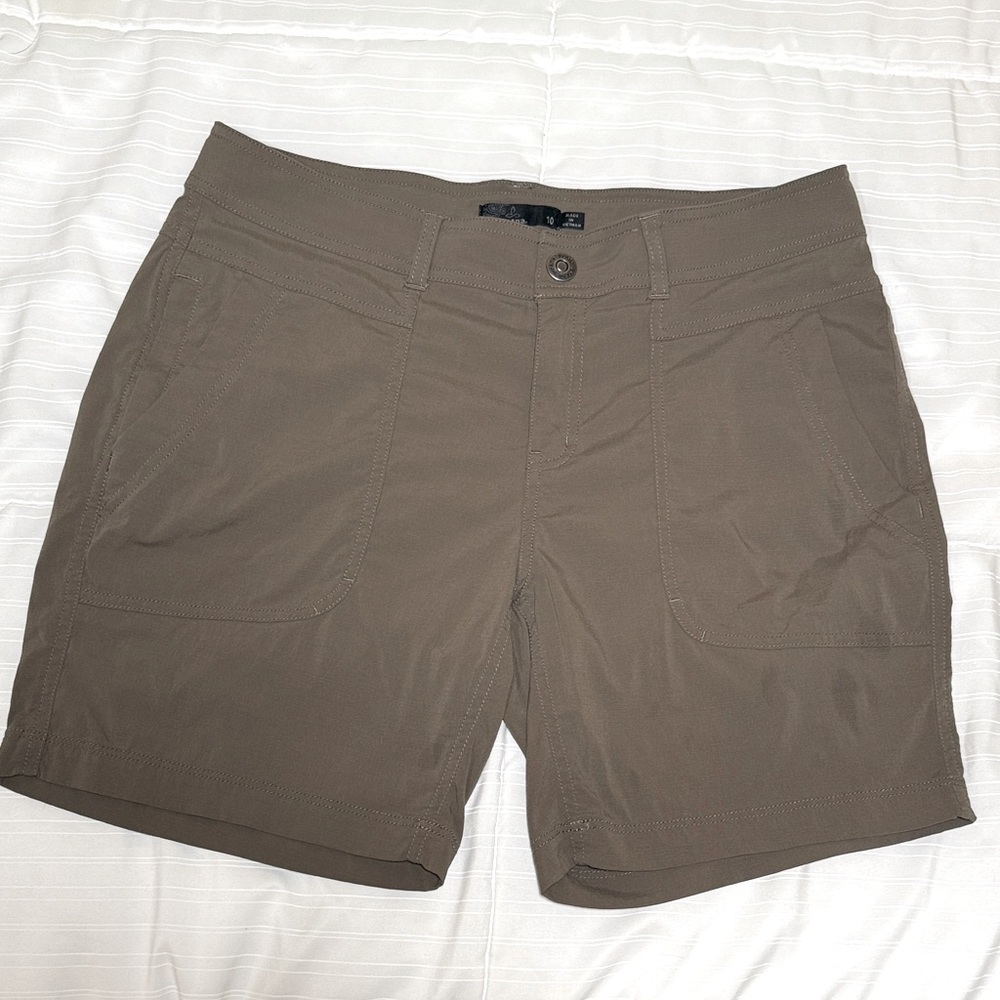 Prana Taupe Lightweight Casual Wear Shorts